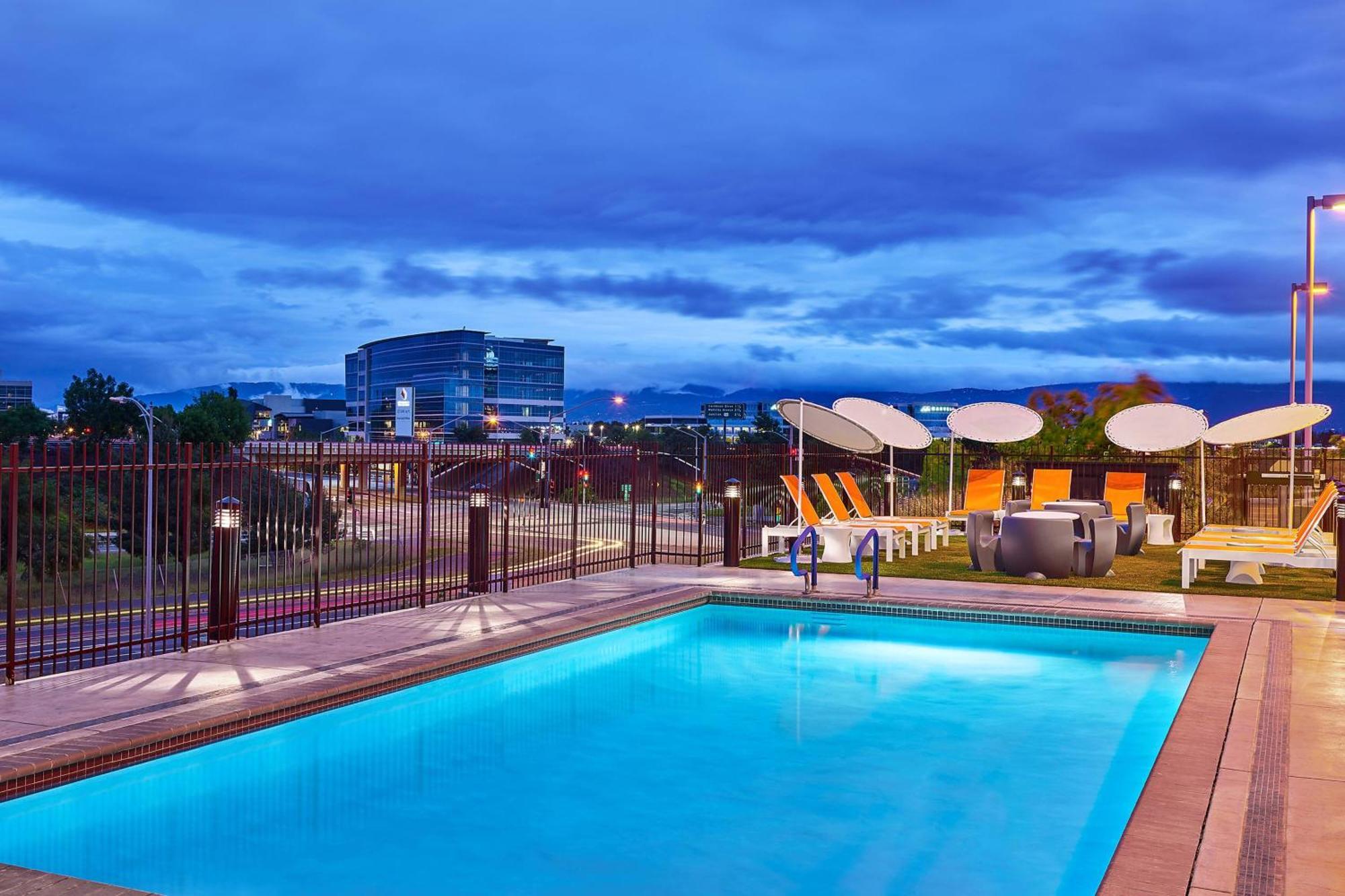 Hotel Aloft Santa Clara - San Jose North Exterior foto